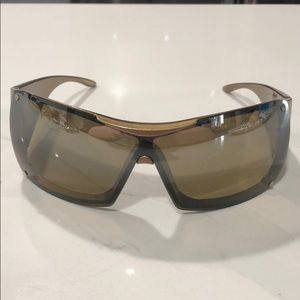 Christian Dior OVERSHINE 2 glasses in gold/cream.